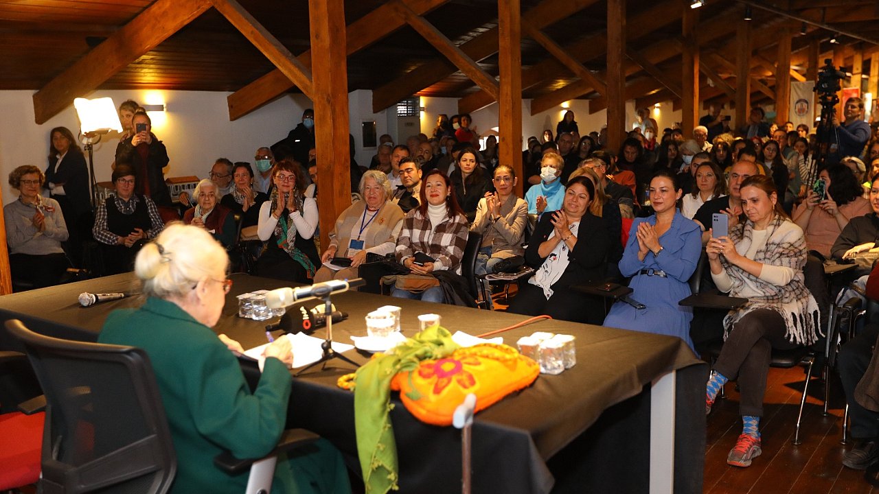 İoanna Kuçuradi Efes Selçuk'ta Felsefeyi Anlattı