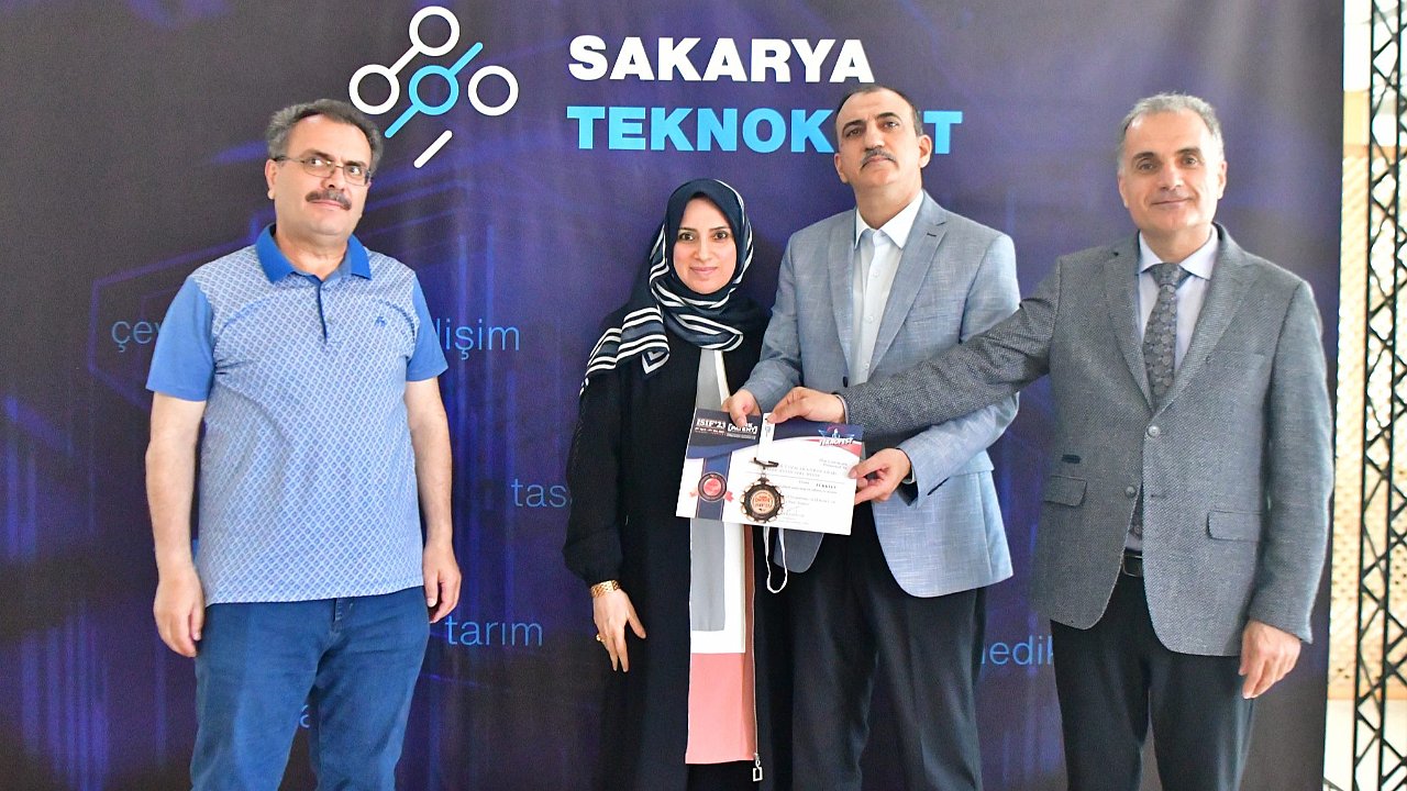 TEKNOFEST’ten Madalya ile Dönen SAÜ’lü Akademisyenler Ödül Töreninde Buluştu