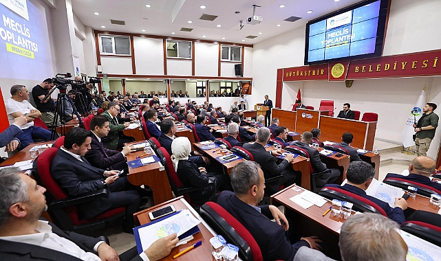 Başkan Alemdar'ın müjdelediği ücretsiz ulaşım ve suda indirim için son adım