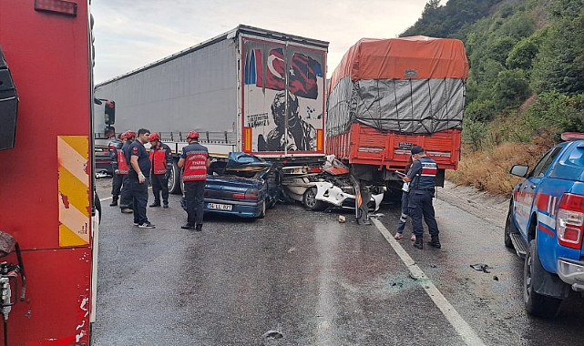 Geyve'de yağmur kazaya neden oldu