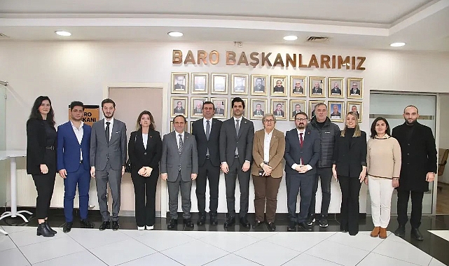 CHP Sakarya Heyeti Sakarya Barosu'nu Ziyaret Etti 